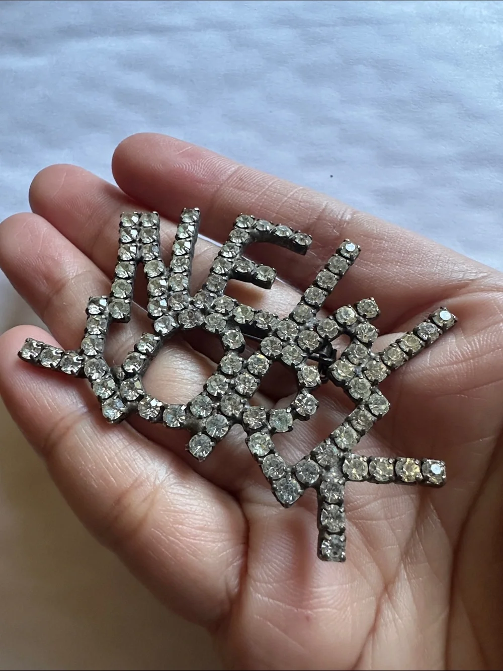 Vintage Rhinestone NEW YORK Spell Out Sparkling Large Brooch 80s